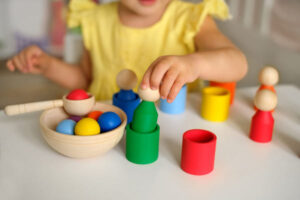 pomoce Montessorii ich rola w rozwoju dzieci